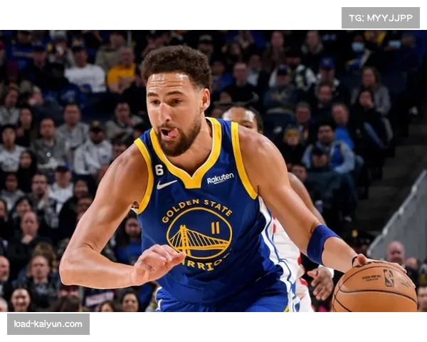 汤普森封盖布伦森漂移跳投 火箭防守亮点改变比赛节奏